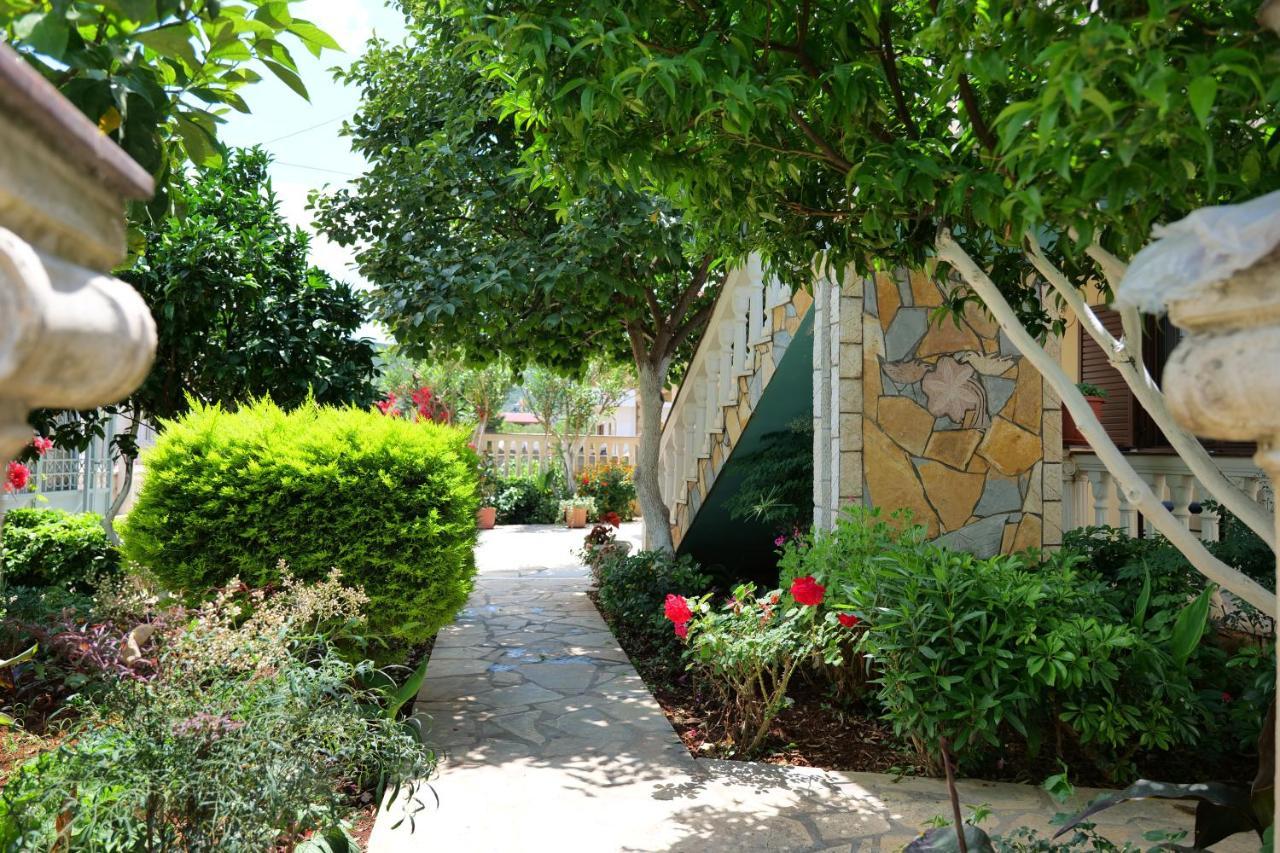 Garden Villa Dhesara Ksamil Kültér fotó